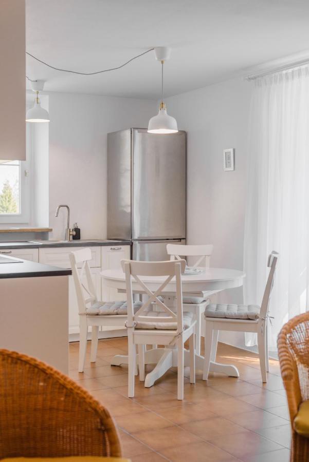 Renoviertes Apartment Mit Terrasse An Der Piste Mit Kostenlosen Wifi กาเรซซา อัล ลาโก ภายนอก รูปภาพ