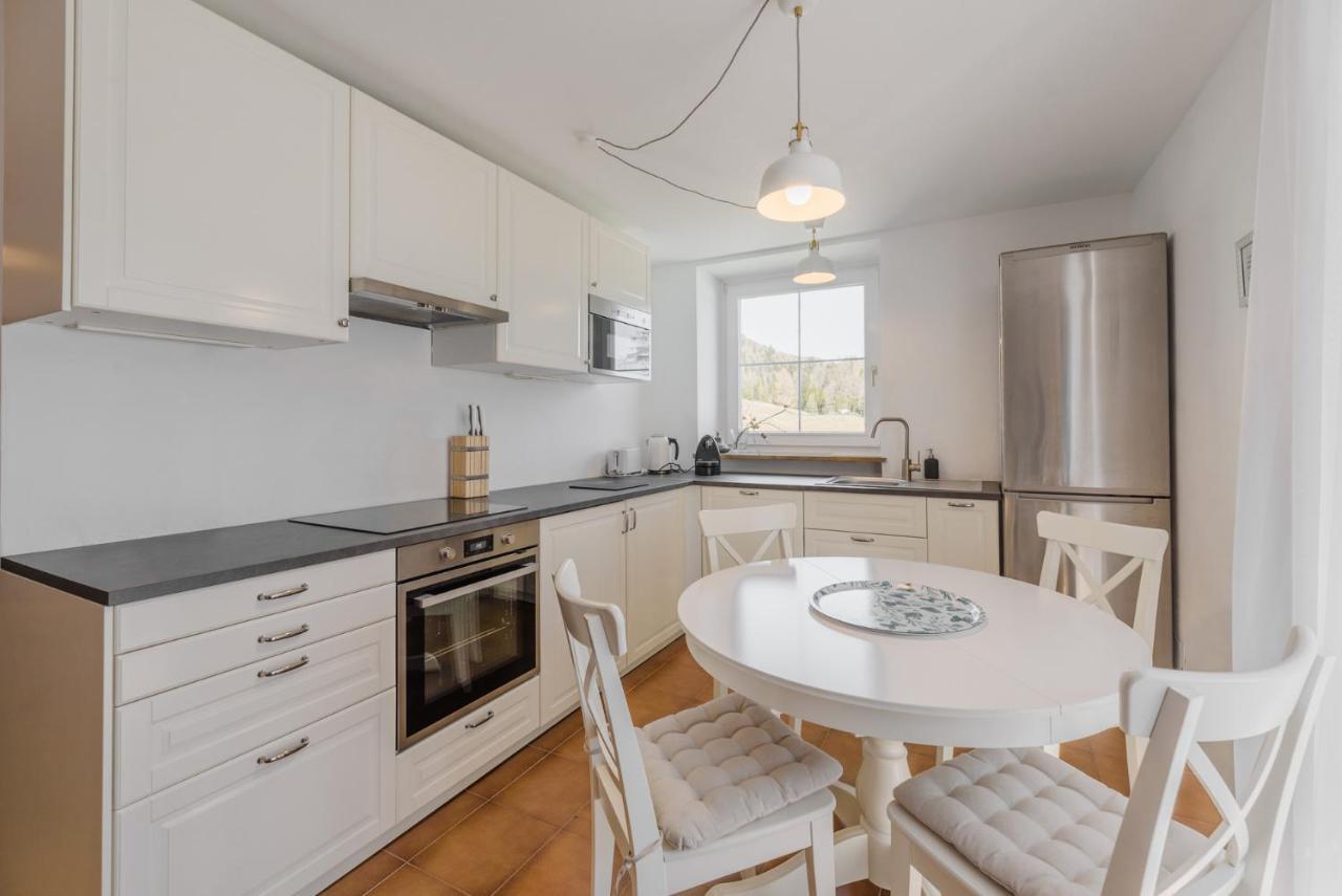 Renoviertes Apartment Mit Terrasse An Der Piste Mit Kostenlosen Wifi กาเรซซา อัล ลาโก ภายนอก รูปภาพ